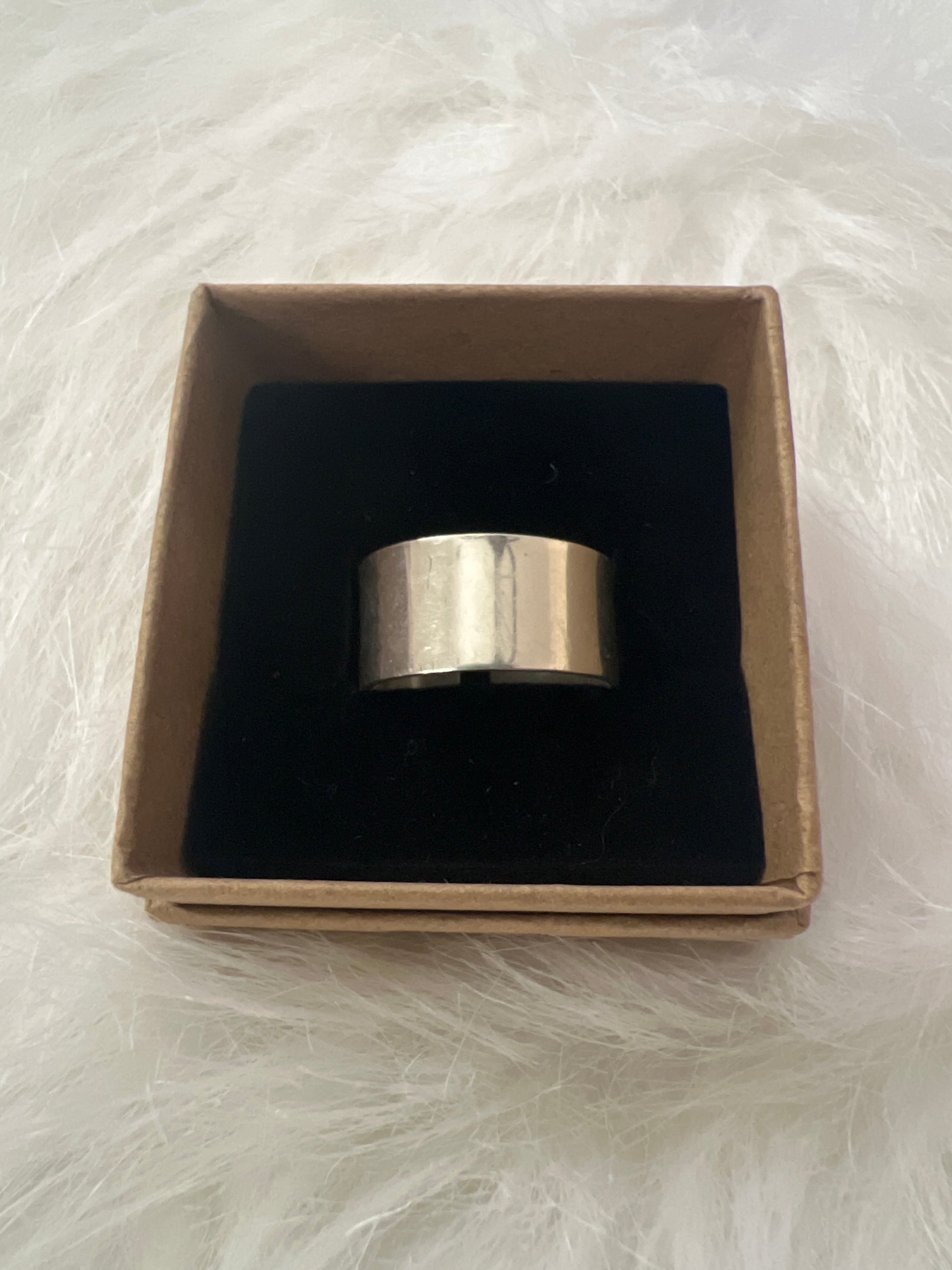 Wide silver ring band 10.5