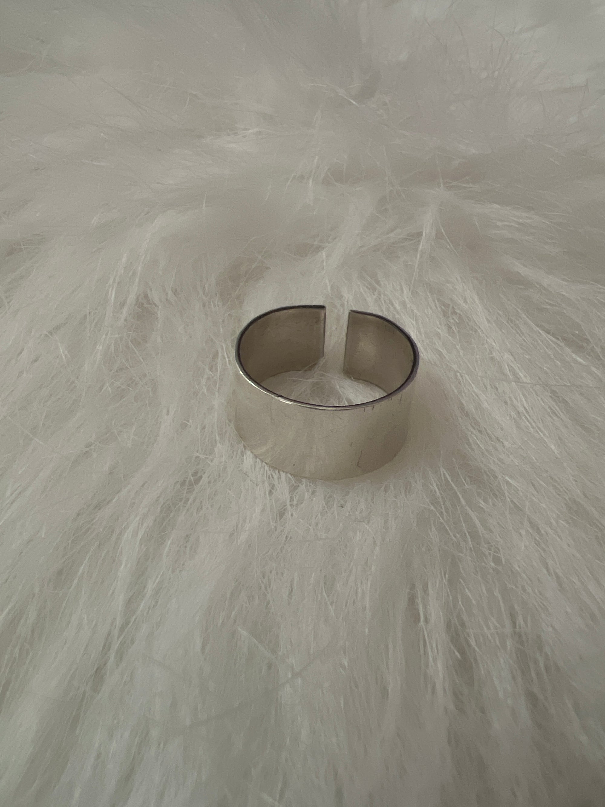 Wide silver ring band 10.5